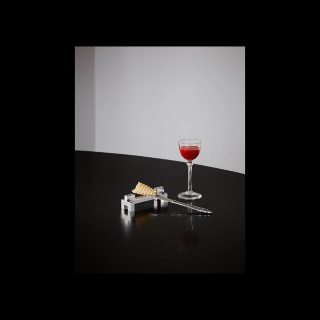 Signe is a modern take on the classic butter knife rest that we in Sweden refer to a butter dachshund. Photo by Mathilda Werngren Styled by Cecilia Tivar