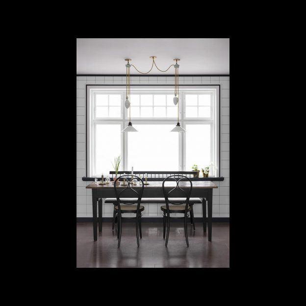 A blend of timeless craftsmanship and modern design defines the kitchen at Sjögård where custom details seamlessly bridge the gap between eras, resulting in a space that stands as a testament to both history and today’s needs.Photo: Mathilda Werngren